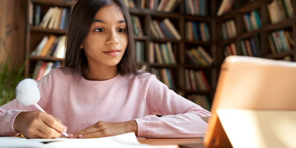 La alfabetización mediática como herramienta fundamental para enseñar a los estudiantes a combatir la desinformación y desarrollar pensamiento crítico