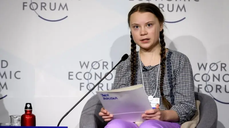Greta Thunberg, la joven sueca que inició un movimiento global de protesta escolar para exigir acciones contra el cambio climático