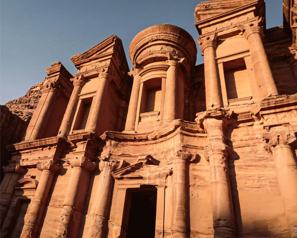Los nabateos construyeron la ciudad de Petra y dominaron importantes rutas comerciales del mundo antiguo en Oriente Medio